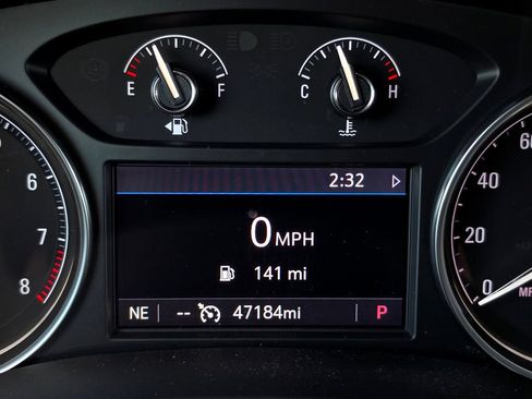 Used 2023 Buick Enclave Essence AWD/4WD image 34
