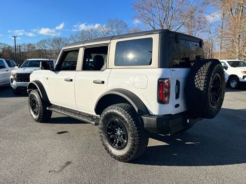 Used 2022 Ford Bronco Wildtrak image 13