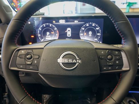 New 2026 Nissan Sentra SR image 24