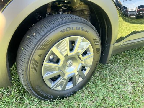 Used 2026 Nissan Kicks S FWD image 17