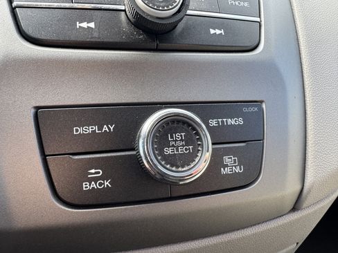 Used 2015 Honda Odyssey LX image 29