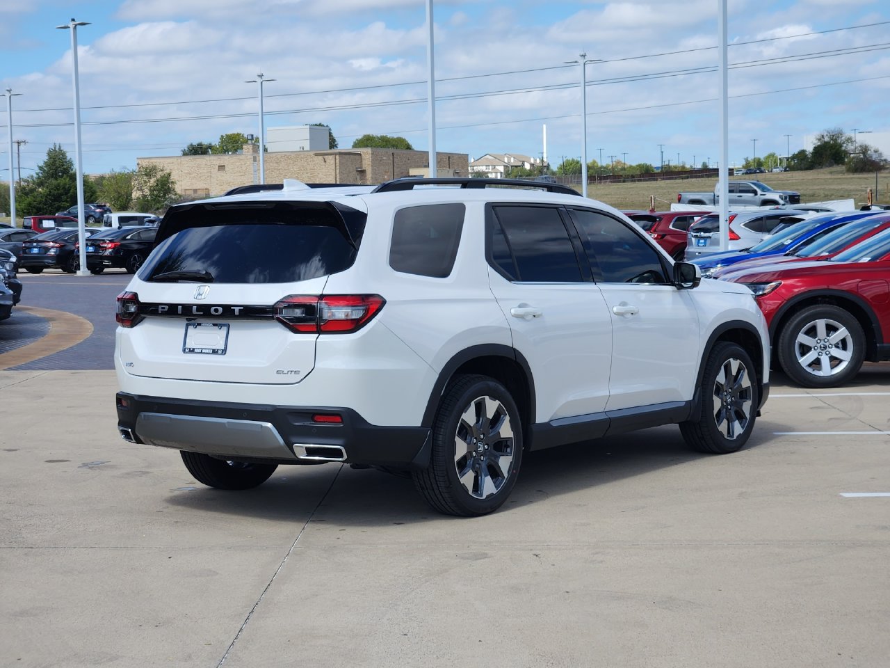 New 2026 Honda Pilot Elite image 3