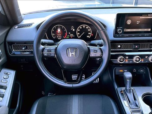 Used 2024 Honda Civic Sport image 6