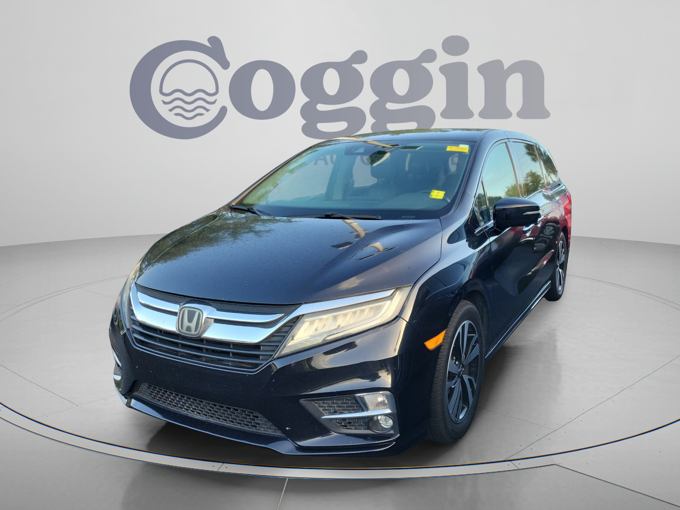 Used 2019 Honda Odyssey Elite image 2