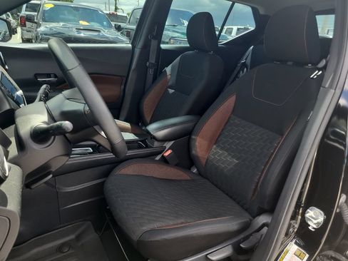 Used 2021 Nissan Kicks SR FWD image 19