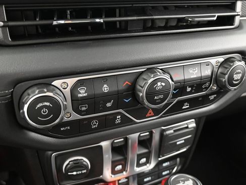 Used 2025 Jeep Wrangler Rubicon w/ Xtreme 35 Tire Package AWD/4WD image 20