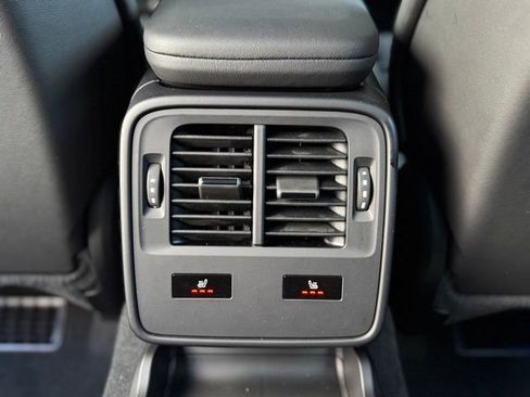 New 2025 Porsche Taycan 4S AWD/4WD image 27