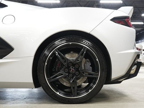 Used 2020 Chevrolet Corvette Stingray Coupe w/ Z51 Performance Package RWD image 26