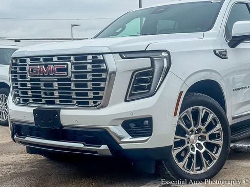 Used 2025 GMC Yukon Denali image 3