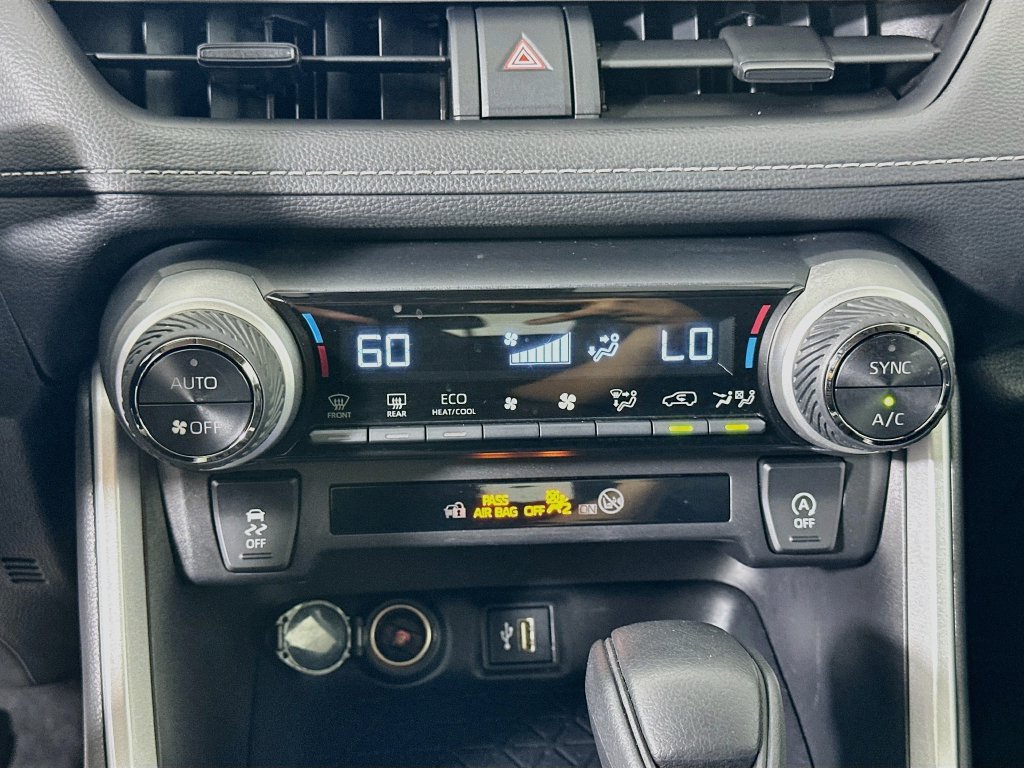Certified 2025 Toyota RAV4 XLE FWD image 16