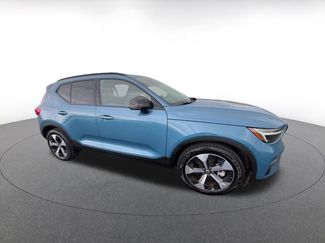 Used 2024 Volvo XC40 B5 Core AWD/4WD video 2