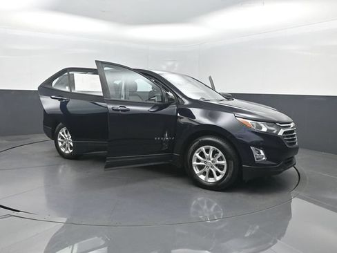 Used 2020 Chevrolet Equinox LS FWD image 38