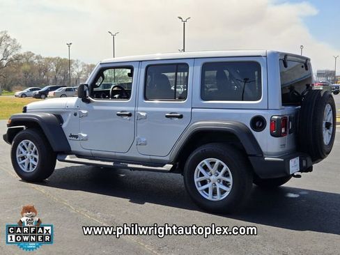 Used 2023 Jeep Wrangler Sport S w/ Sun And Sound Package image 5