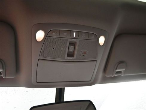 Used 2018 Nissan Murano Platinum image 16