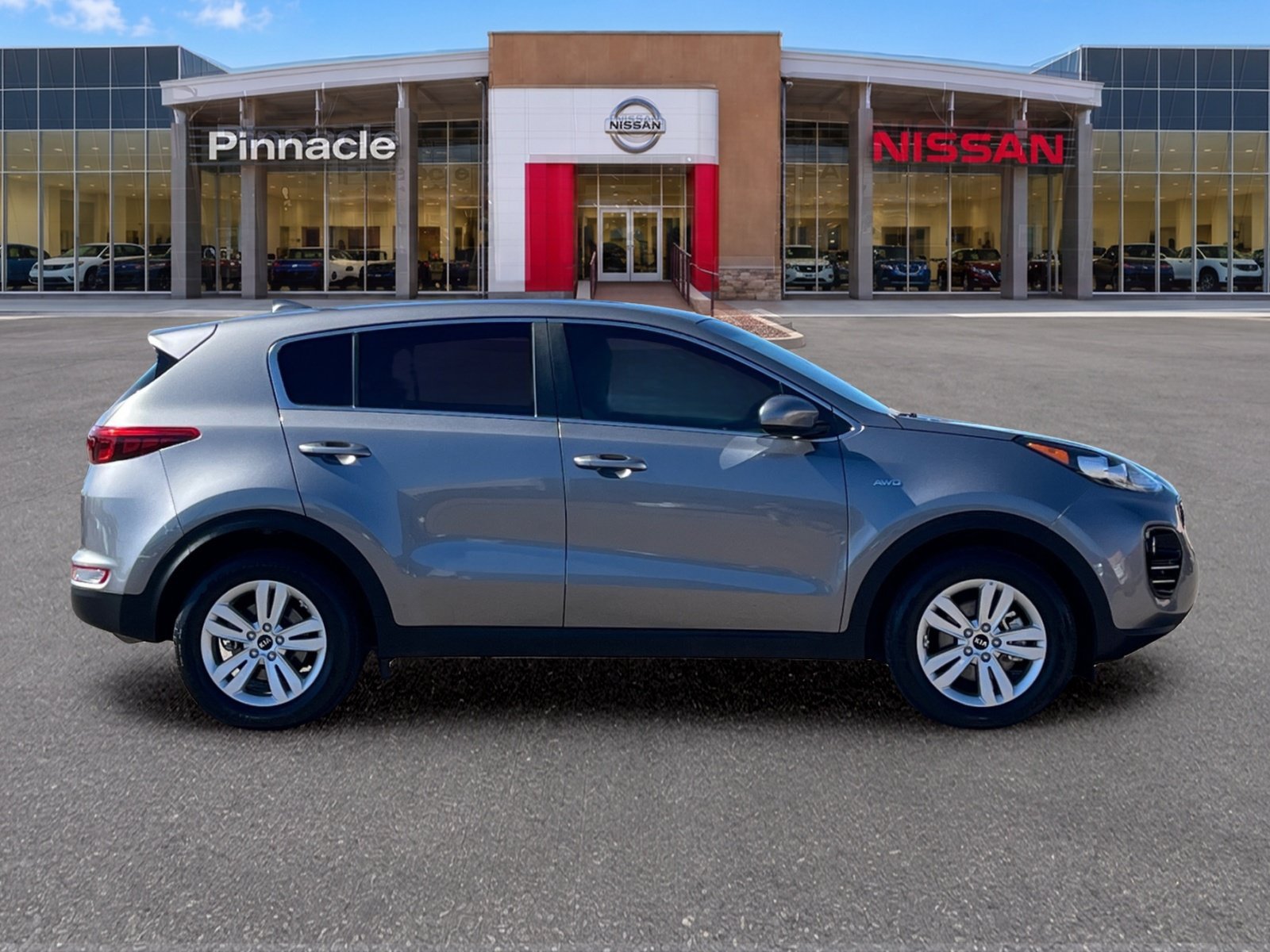 Used 2018 Kia Sportage LX AWD/4WD image 6