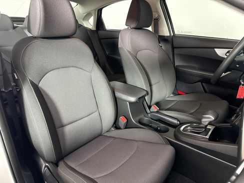 Used 2023 Kia Forte LXS FWD image 35