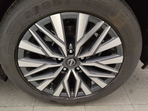 Used 2024 Nissan Altima 2.5 SV image 31