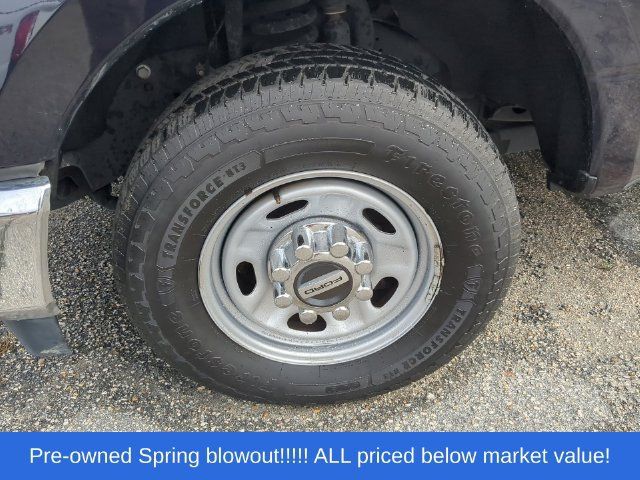 Used 2021 Ford F250 XL w/ Power Equipment Group RWD image 9