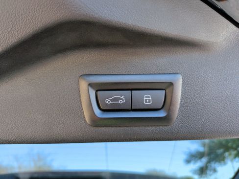 Certified 2024 BMW X5 xDrive40i w/ Premium Package image 38