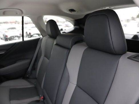 Certified 2025 Subaru Outback Onyx Edition image 17