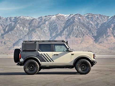 New 2025 Ford Bronco Badlands AWD/4WD image 4