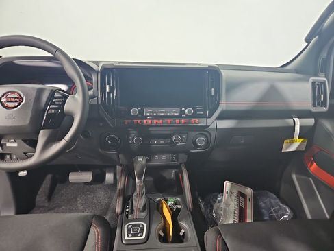 New 2026 Nissan Frontier PRO-4X AWD/4WD image 17