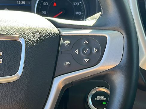 Certified 2024 GMC Terrain SLT image 18