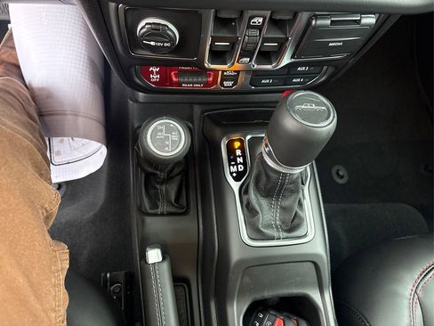 New 2026 Jeep Gladiator Rubicon image 25