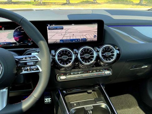 New 2026 Mercedes-Benz GLA 250 4MATIC image 6