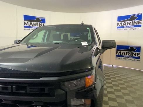 Used 2025 Chevrolet Silverado 1500 Custom w/ Turbomax Blackout Package AWD/4WD image 5