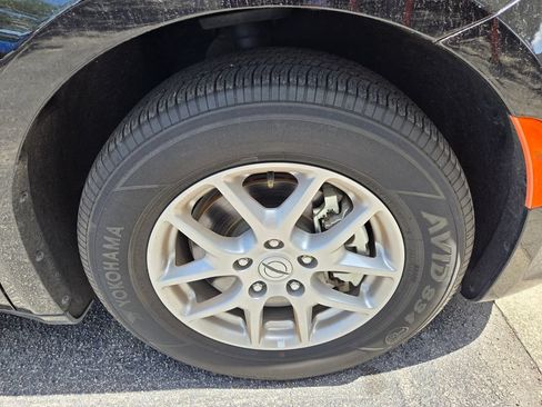 Used 2024 Chrysler Pacifica Touring-L FWD image 21
