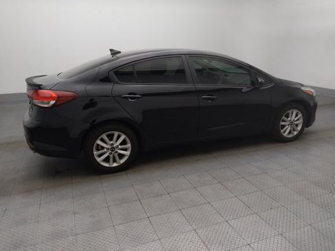 Used 2017 Kia Forte S image 10