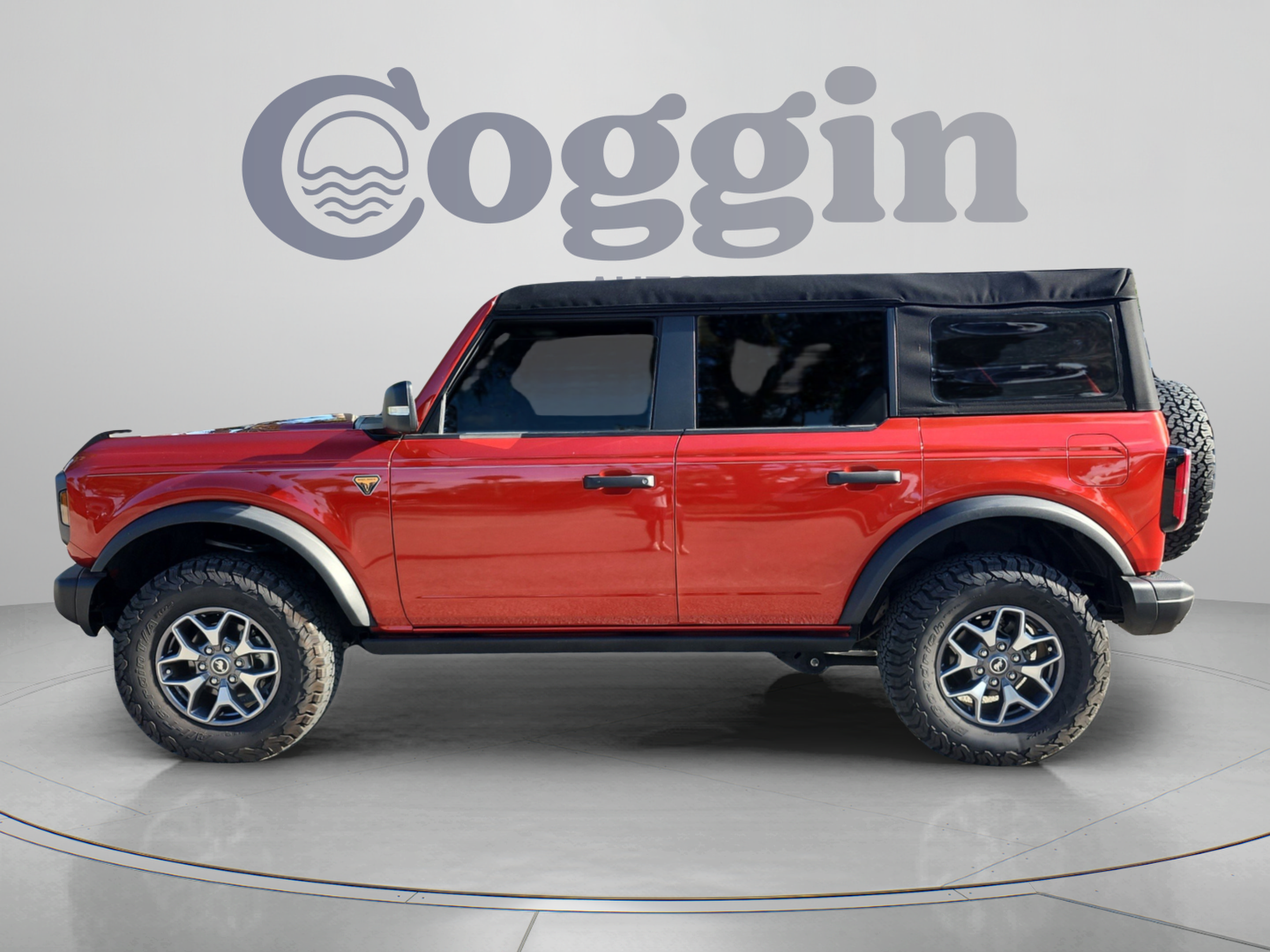 Used 2023 Ford Bronco Badlands AWD/4WD image 2