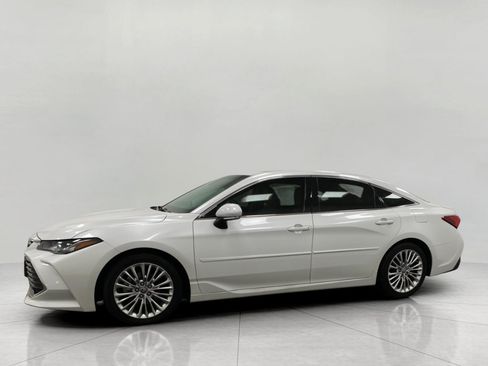 Used 2020 Toyota Avalon Limited w/ Advanced Safety Package FWD image 8