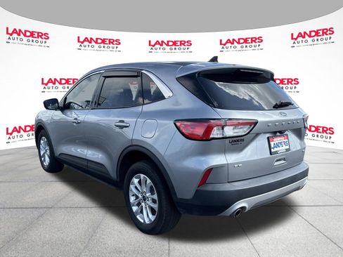 Used 2021 Ford Escape SE FWD image 9