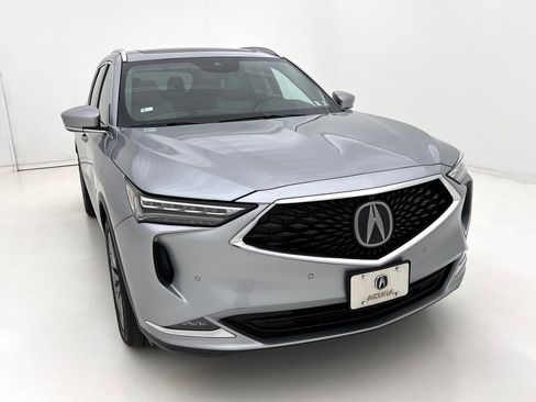 Used 2023 Acura MDX SH-AWD w/ Advance Package image 3