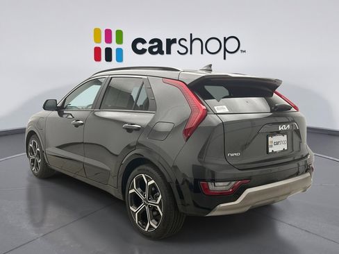 Used 2023 Kia Niro SX Touring FWD image 3
