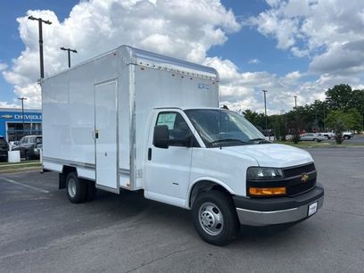 New 2026 Chevrolet Express 3500 w/ Power Convenience Package