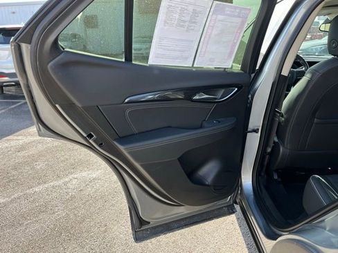 Used 2023 Buick Envision Essence image 29