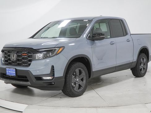 New 2026 Honda Ridgeline TrailSport image 3