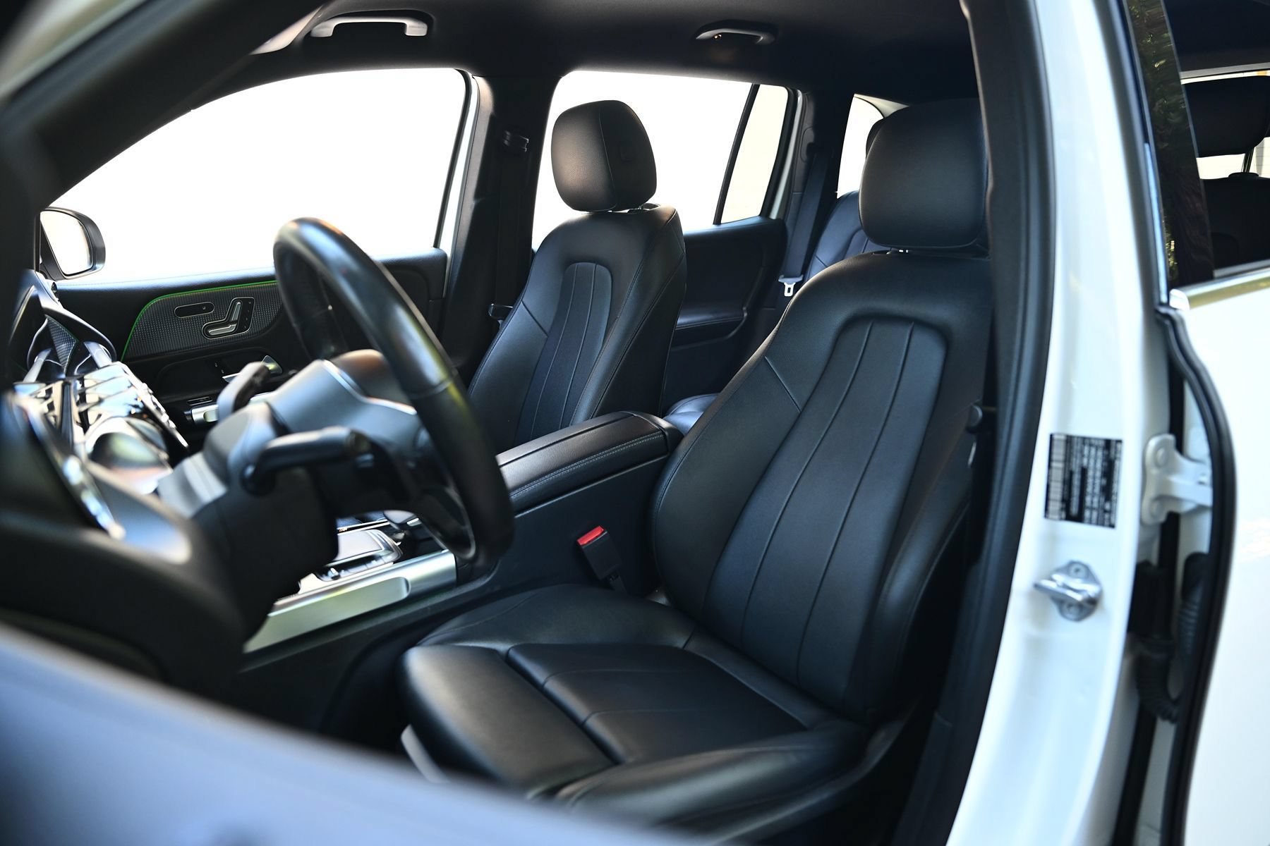 Used 2021 Mercedes-Benz GLB 250 4MATIC image 22