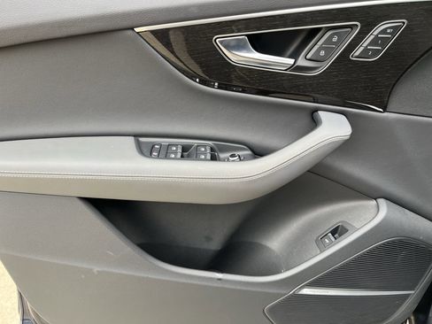 Used 2025 Audi Q7 Premium Plus w/ Premium Plus Package image 14