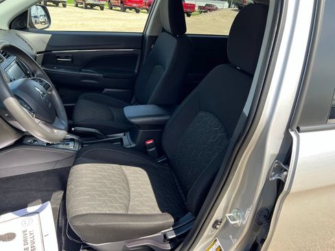 Used 2025 Mitsubishi Outlander Sport ES AWD/4WD image 25
