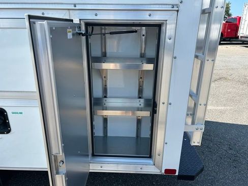 New 2026 Ford E-350 and Econoline 350 Super Duty w/ Power Equipment Group RWD image 12