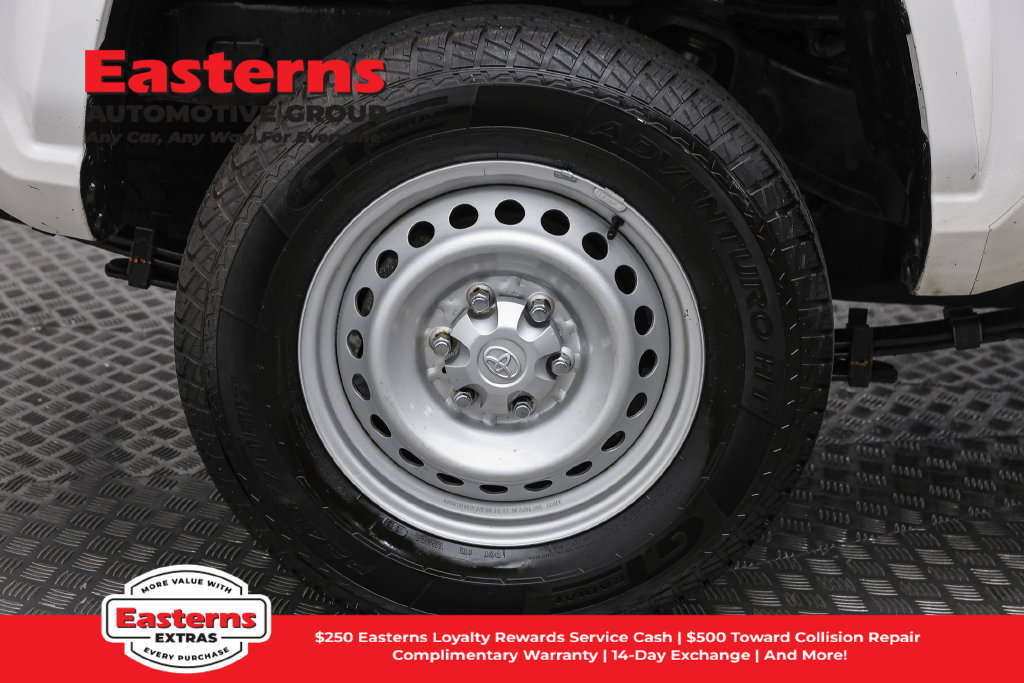 Used 2024 Toyota Tacoma SR RWD image 27