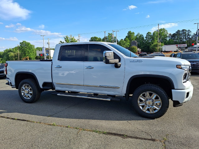 New 2026 Chevrolet Silverado 2500 High Country w/ Technology Package AWD/4WD image 3