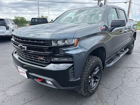 Used 2019 Chevrolet Silverado 1500 LT Trail Boss AWD/4WD image 17