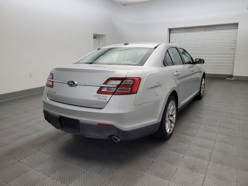 Used 2015 Ford Taurus Limited FWD image 9