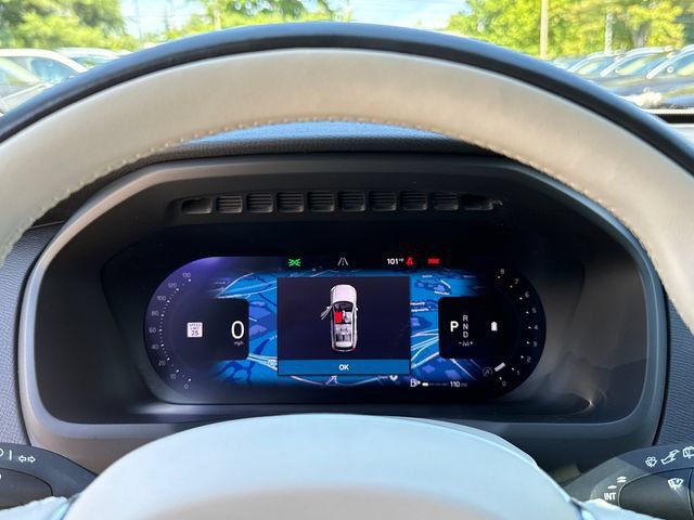 Certified 2023 Volvo XC90 B6 Plus w/ Protection Package AWD/4WD image 14