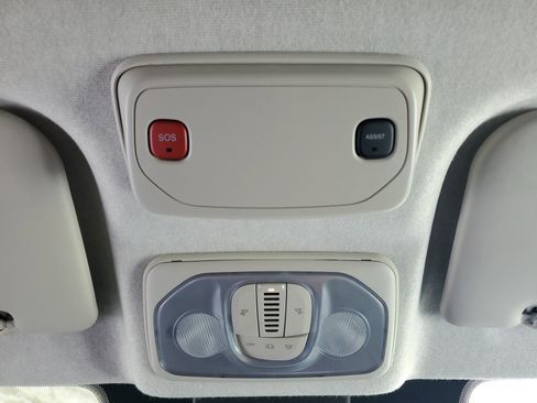 Used 2025 RAM ProMaster 2500 w/ Convenience Group FWD image 20